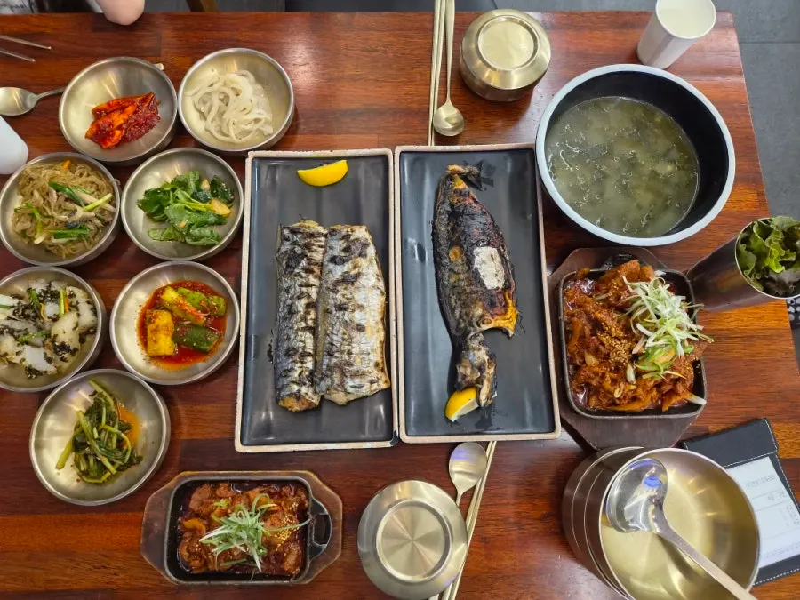 Grilled fish spread served in upscale tableware