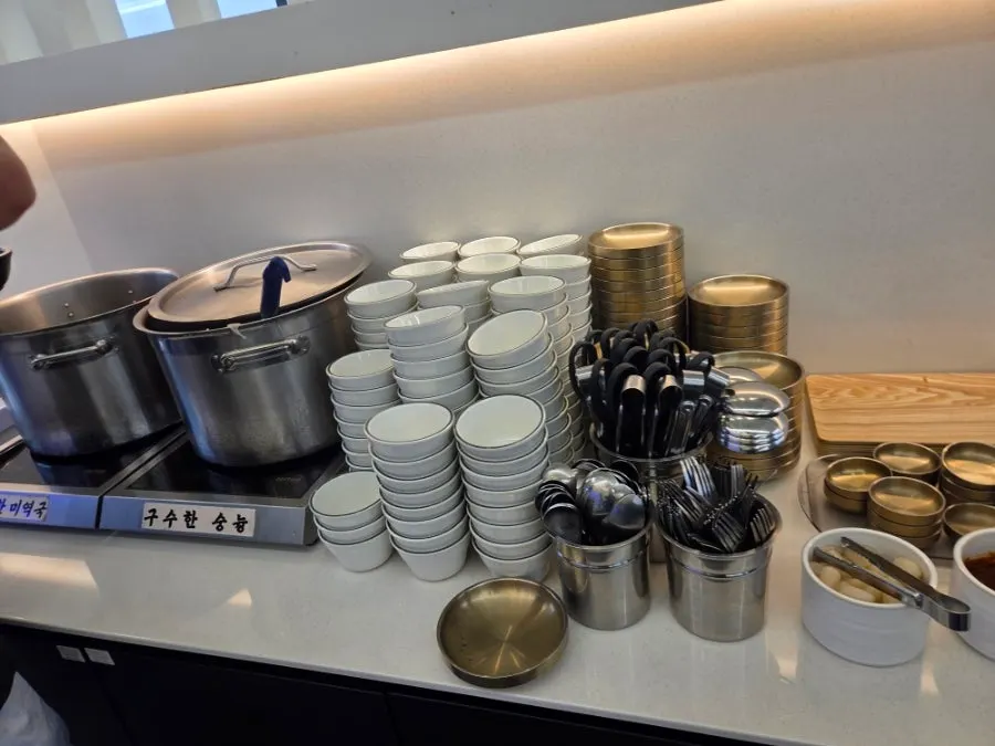 Bowls and side dish display at the self-service bar