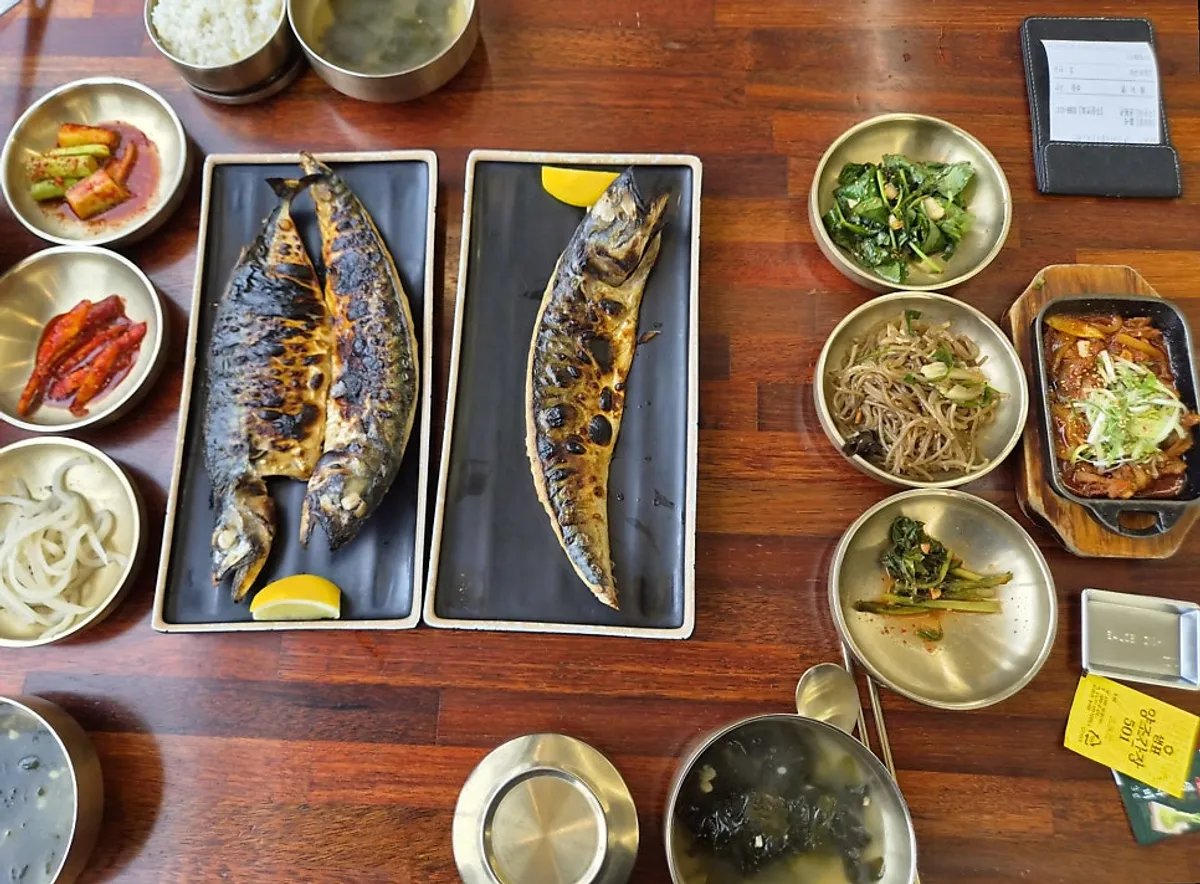 Korean meal setting with miyeok-guk and side dishes