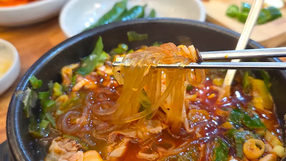 뜨끈한 국물과 밥 한 끼