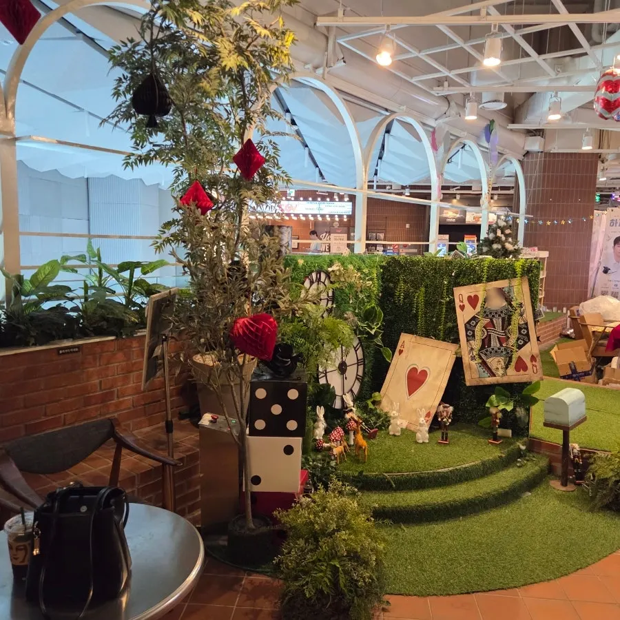 Ticket counter area at Magic & Joy Gwanggyo