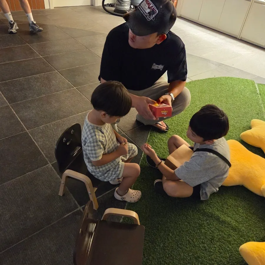 Children's waiting area with star-shaped cushions