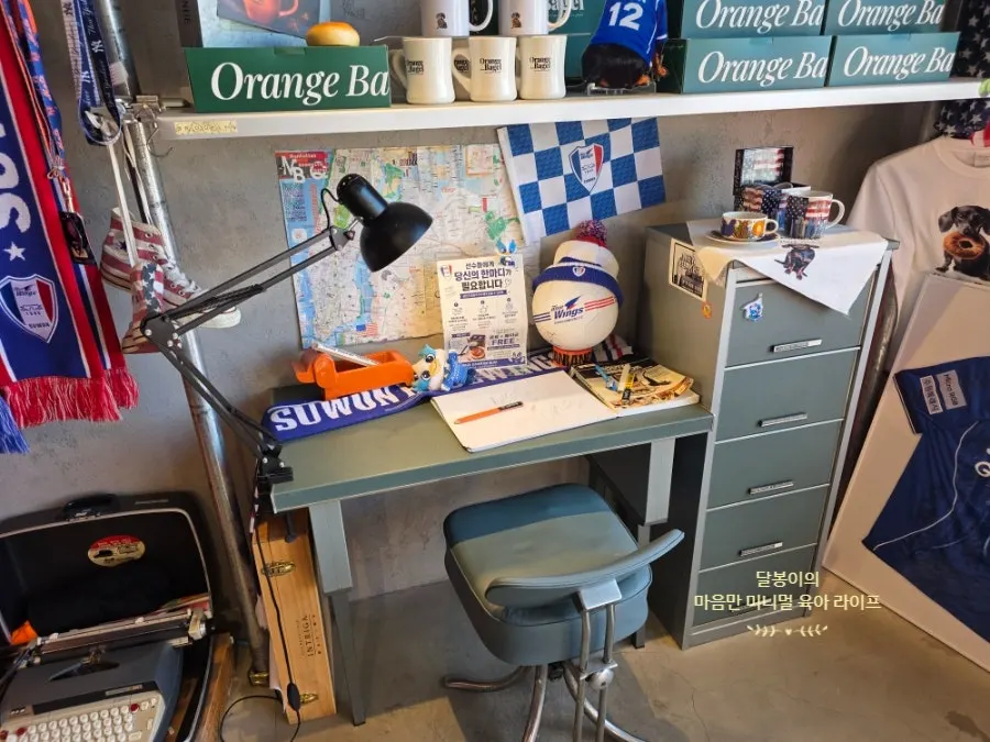 A photo-friendly zone in the café