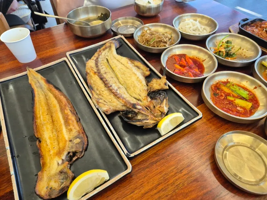 Golden-grilled premium croaker