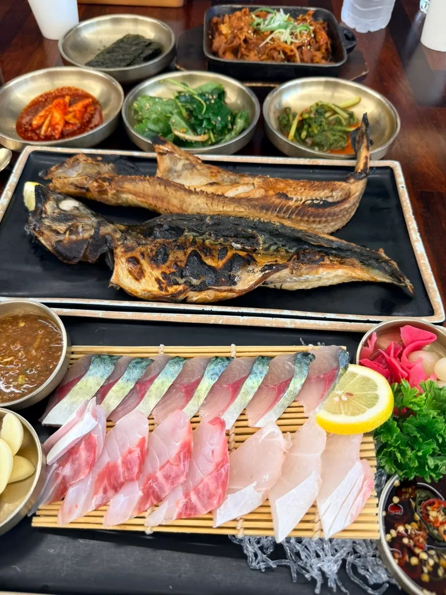 Golden-grilled Atka mackerel served with rice