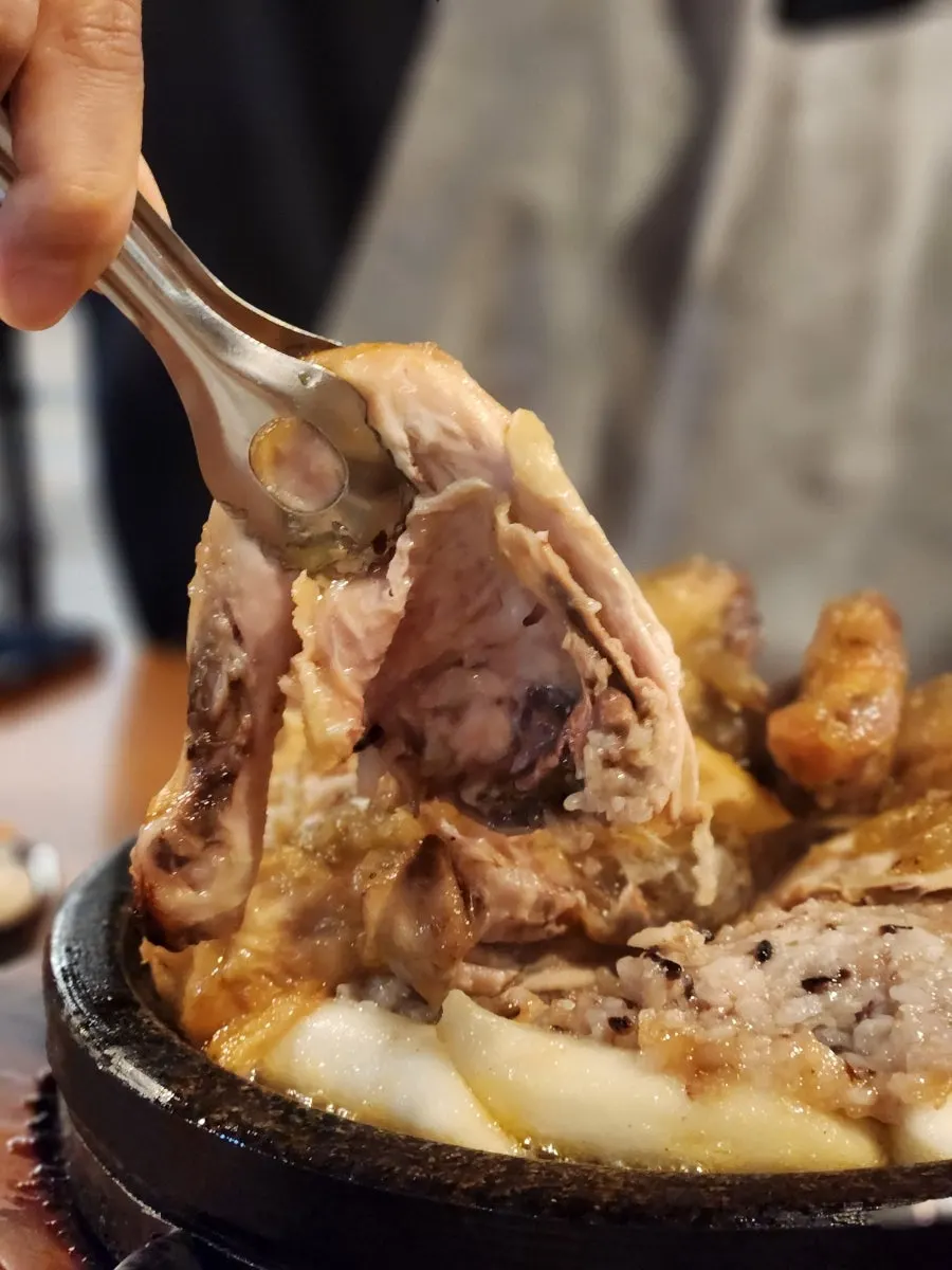 살을 발라낸 장작통닭 속살