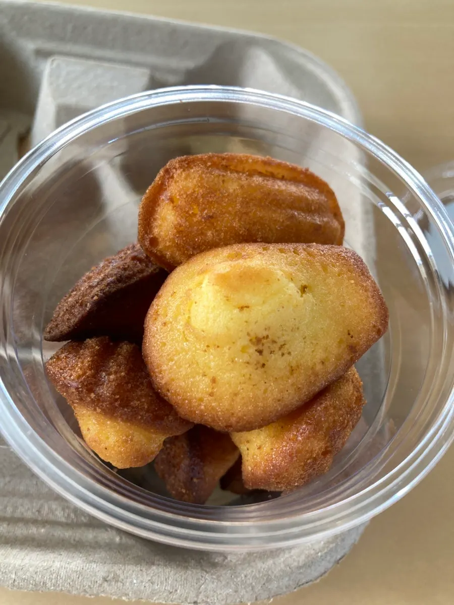 Madeleine dessert from Jeong Ji-young Coffee Roasters