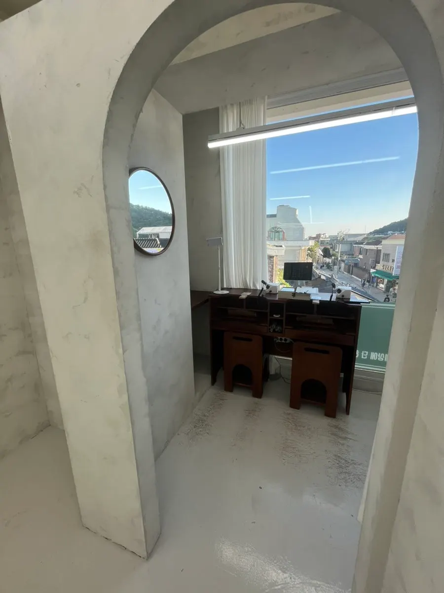 Private room experience space at Loventa Suwon Haenggung