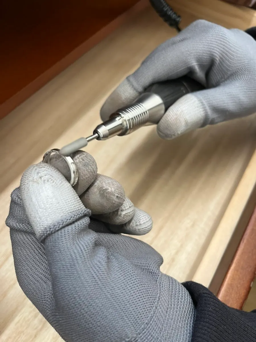 Polishing and finishing process for the rings