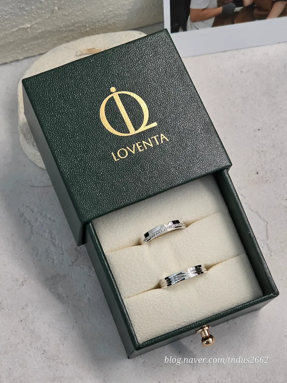 The finished Odette couple rings