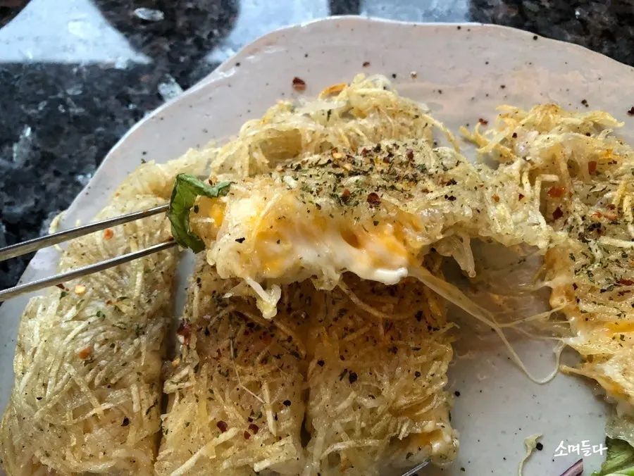Truffle shredded potato pancake with soy sauce