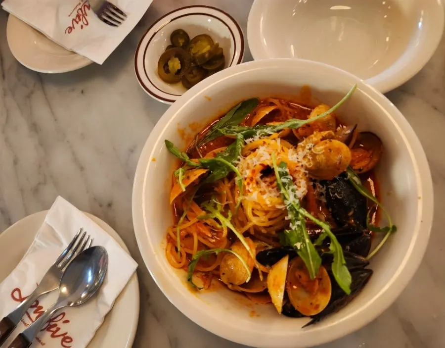 Hot Pot Pescatore pasta
