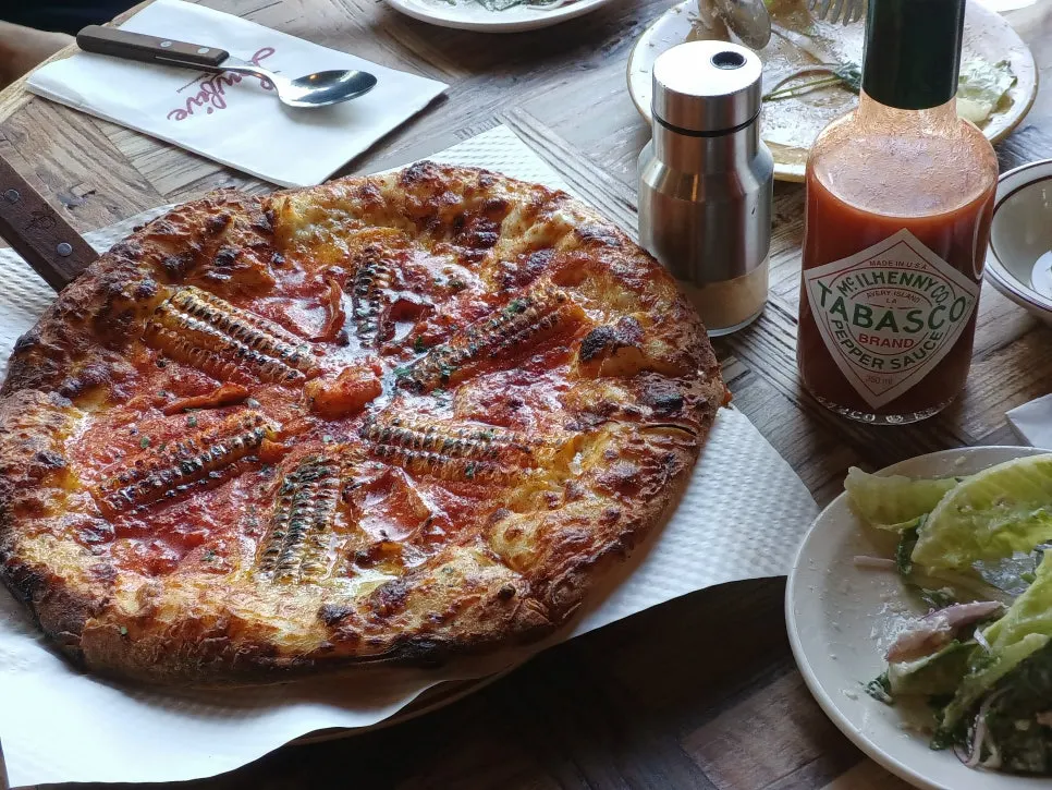 Photo related to Low Five corn pizza