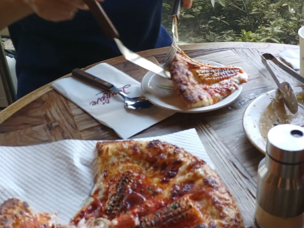 Photo related to Low Five corn pizza