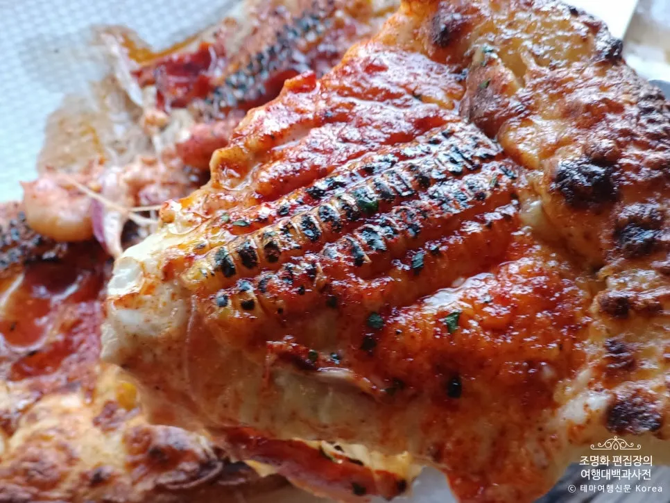 Photo related to Low Five corn pizza