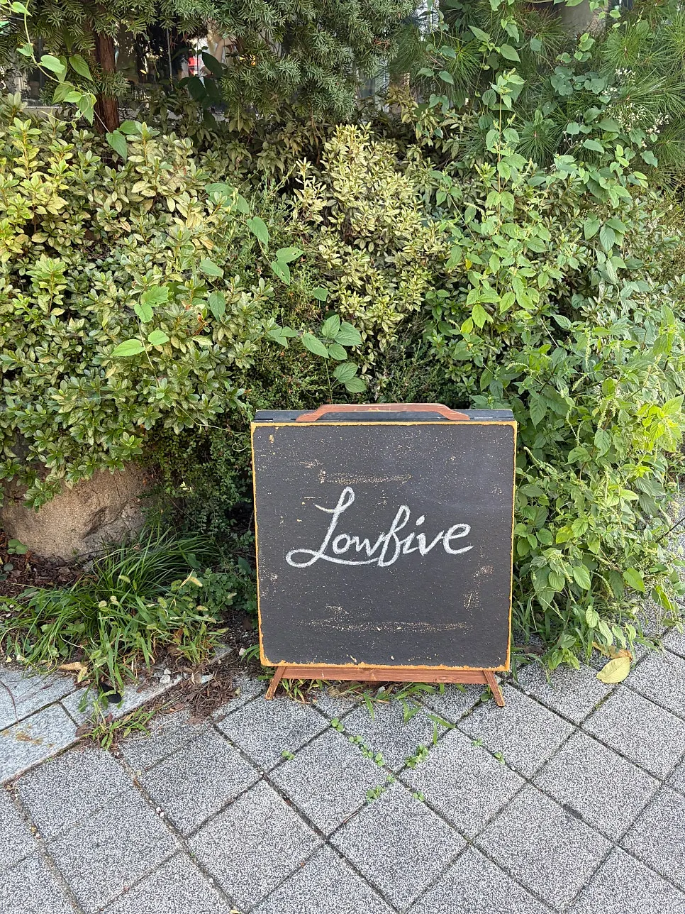 Visiting Low Five in Haenggung-dong