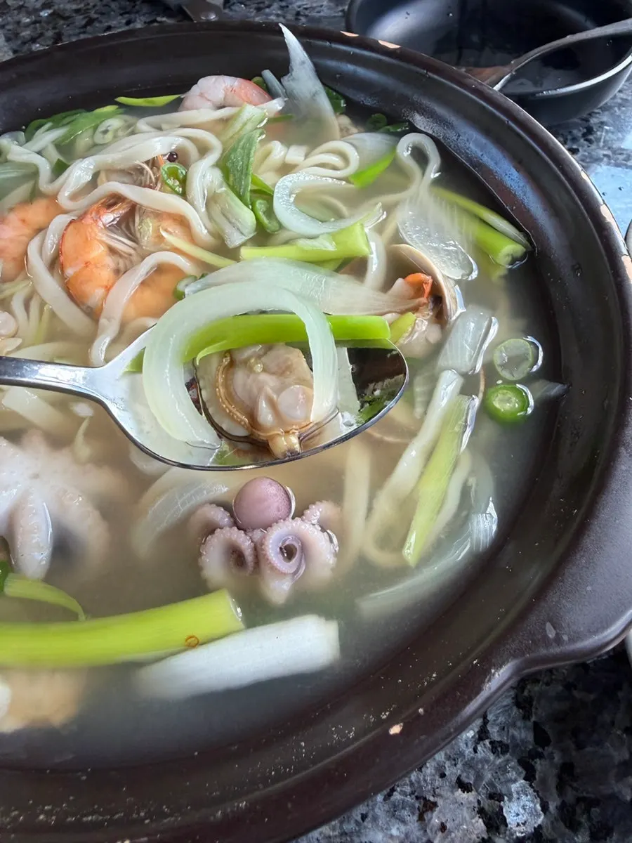 해물술찜과 칼국수 사리