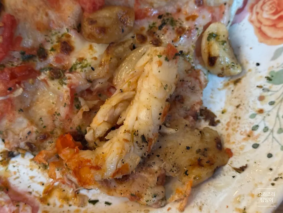 Peeled, hearty shrimp meat