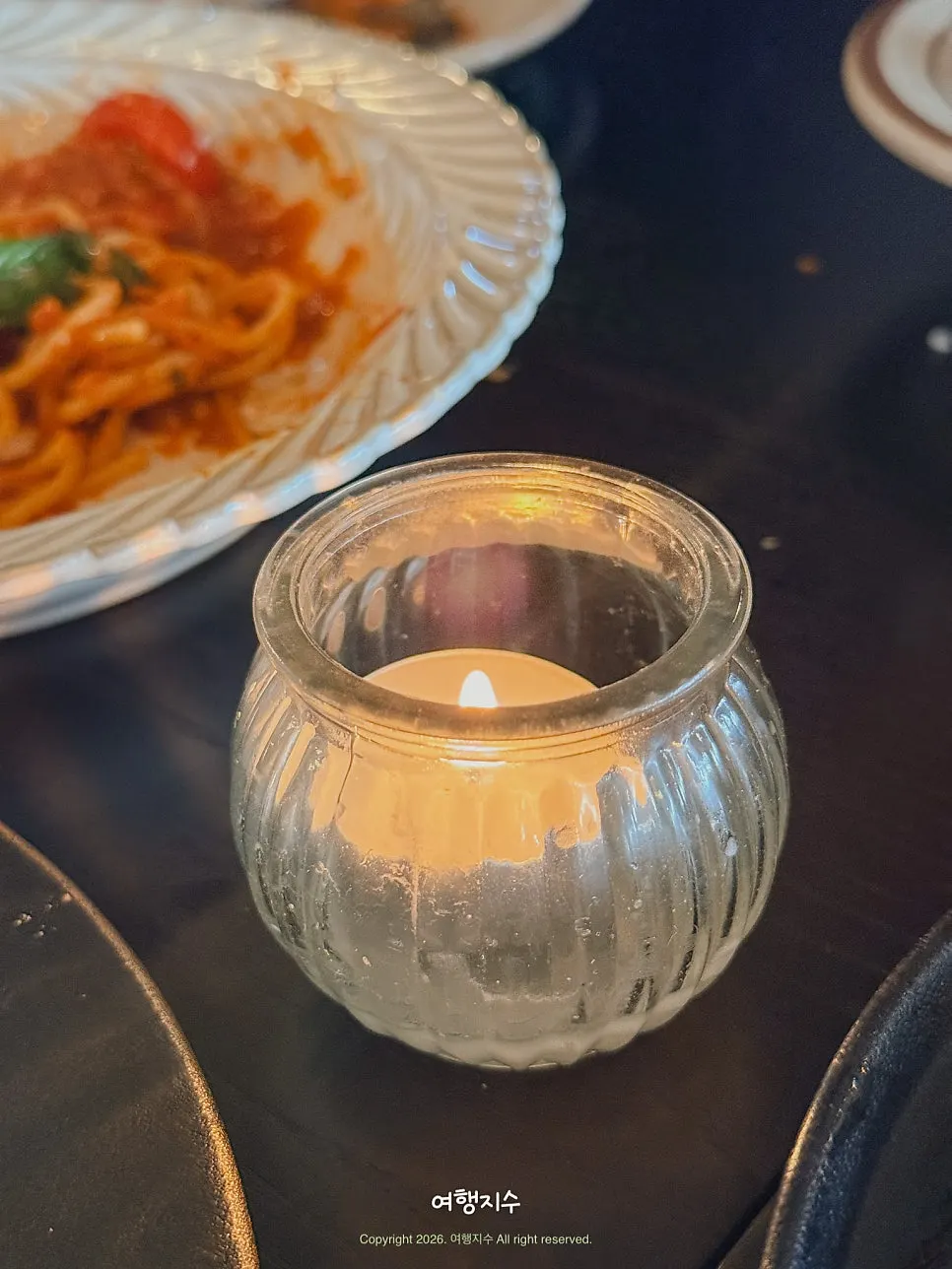 장안문 산책 전 들른 식당 공간