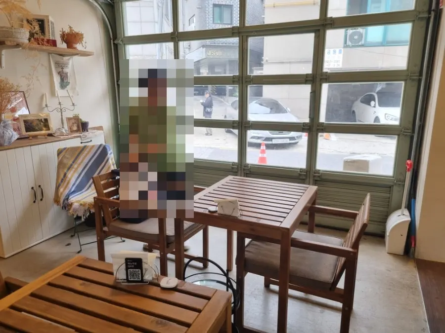 라운지처럼 편안한 좌석 공간