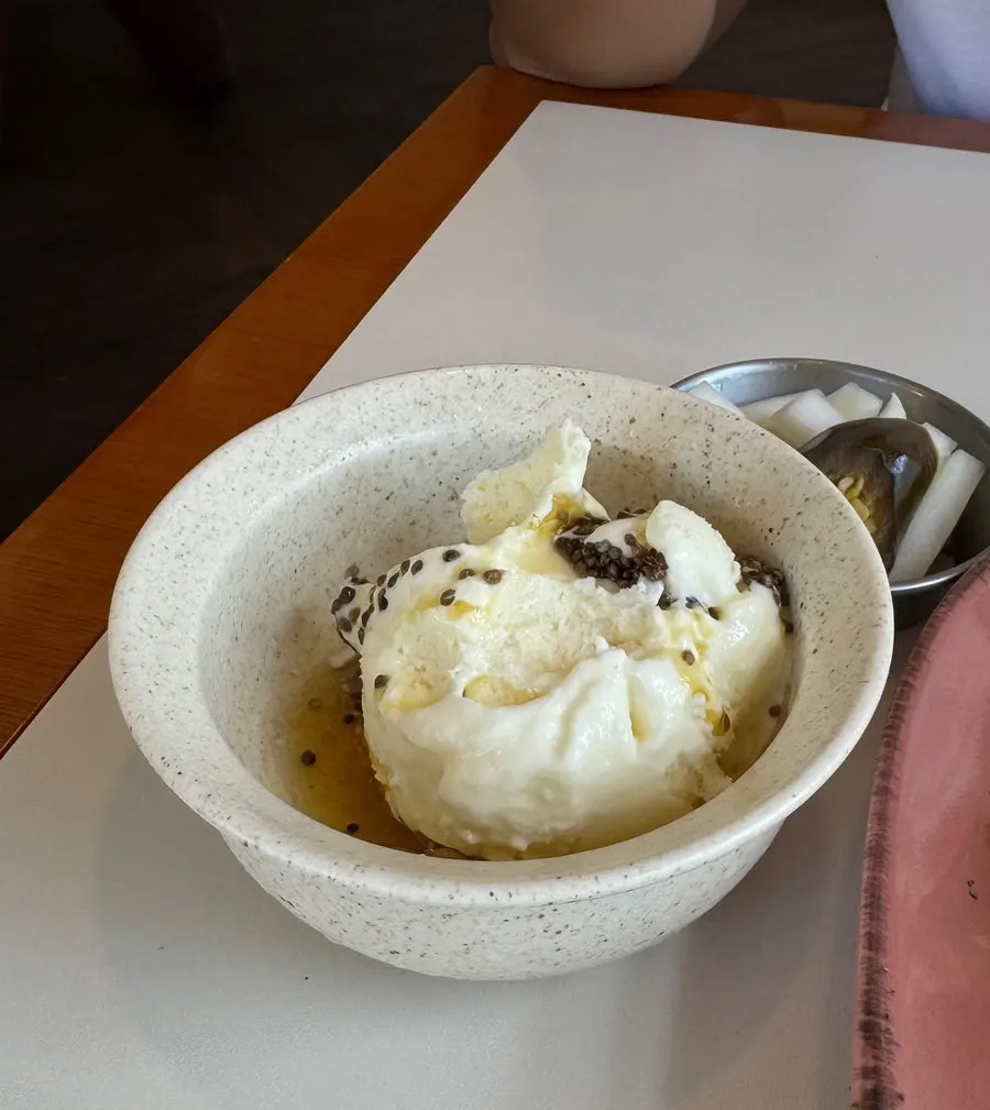 Perilla oil ice cream topped with sesame and salt