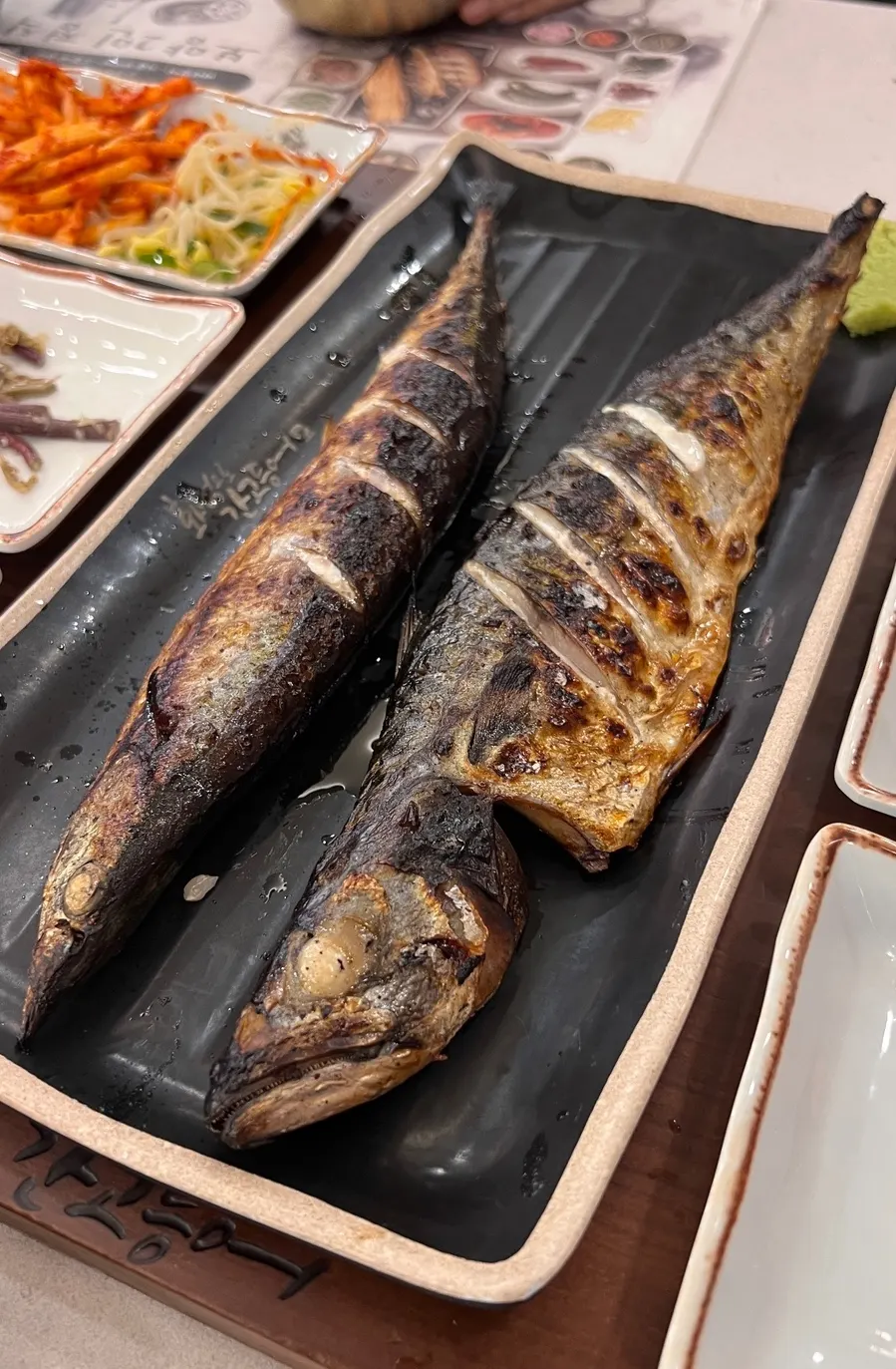 고등어와 꽁치 정식 상차림