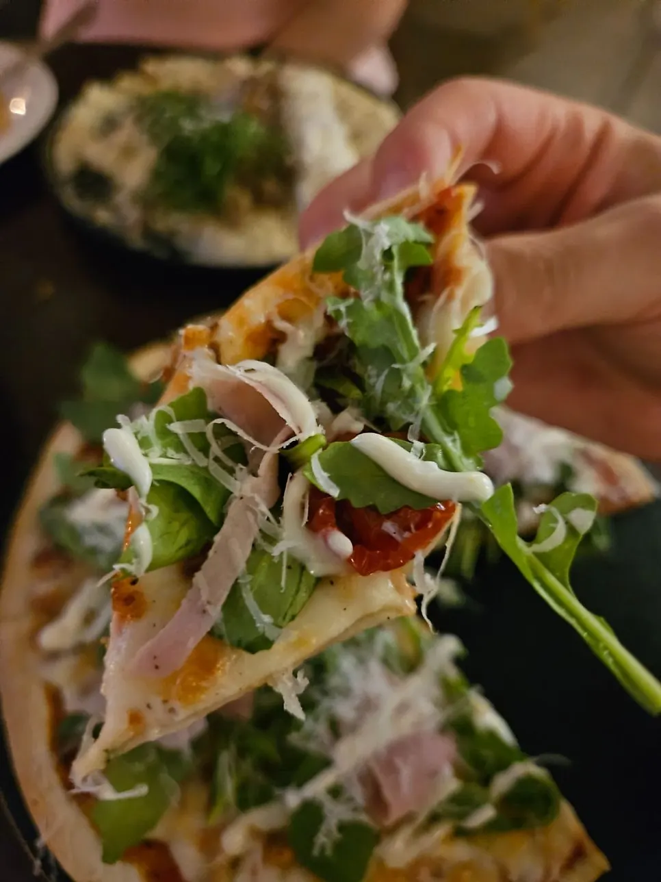 Thin and crispy crispy pizza