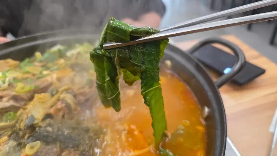 뼈에서 발라낸 고기 살