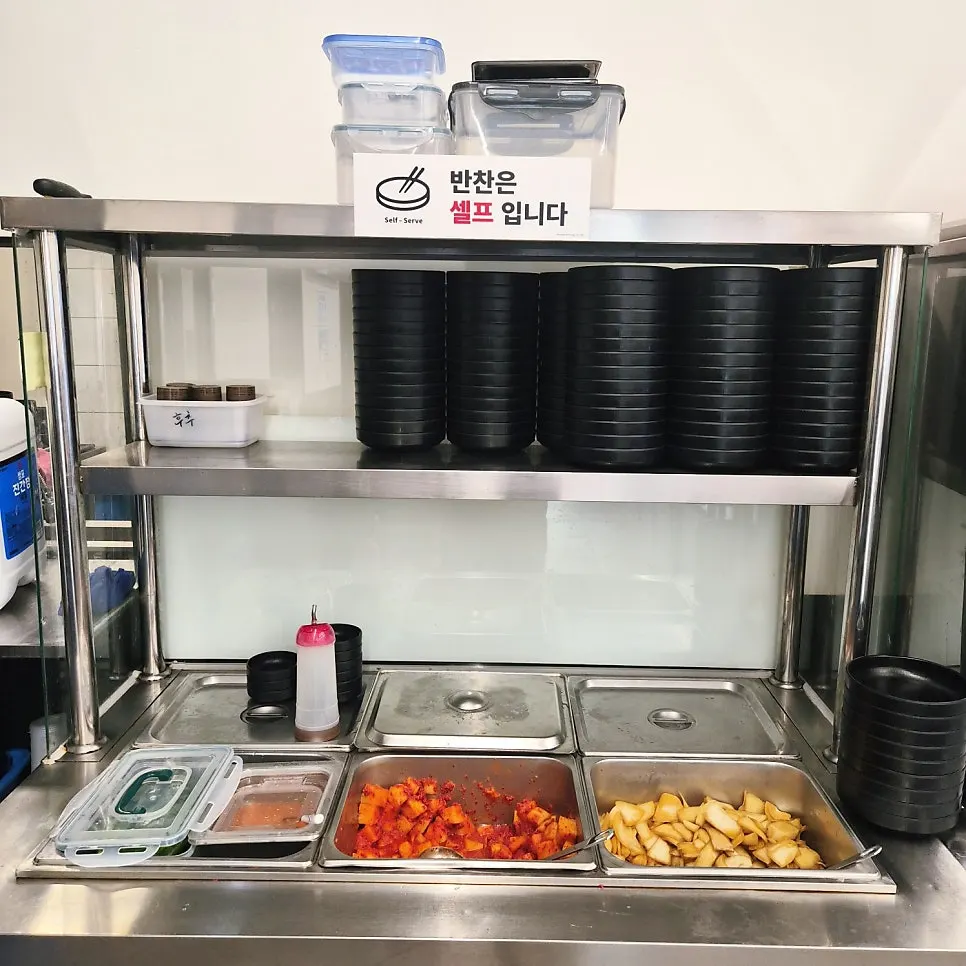 The spicy broth of the mild ppyeo haejangguk