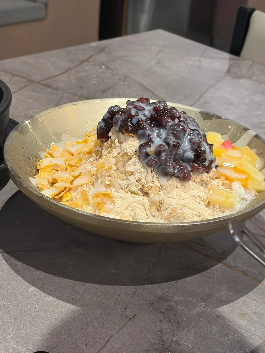 후식으로 나온 빙수
