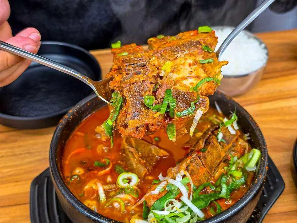 Pork bone meat too big to lift with a single spoon