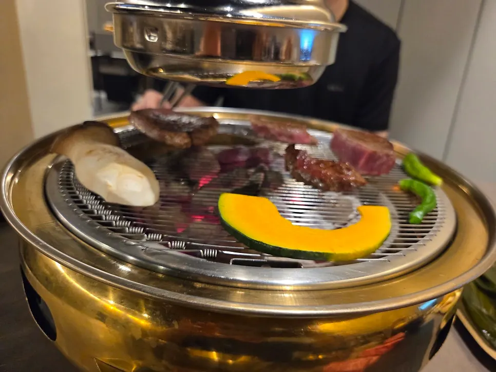 A charcoal-grilled hanwoo meal with family