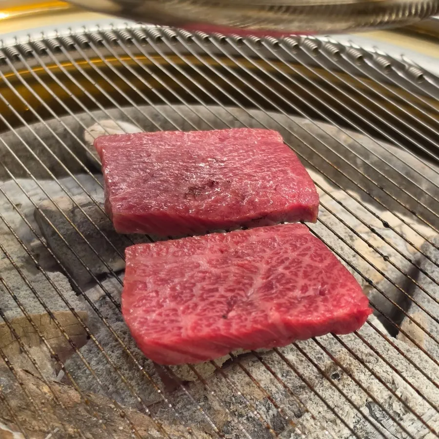 Grilled hanwoo with accompaniments