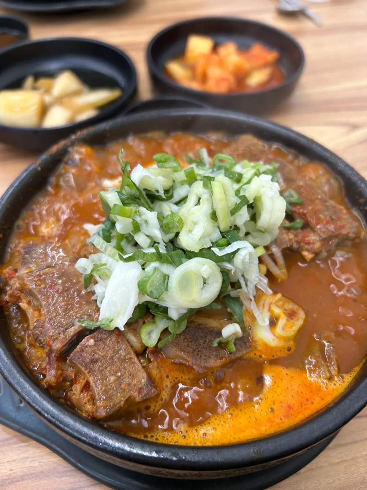 얼큰한뼈해장국 수원인계점 대표 사진