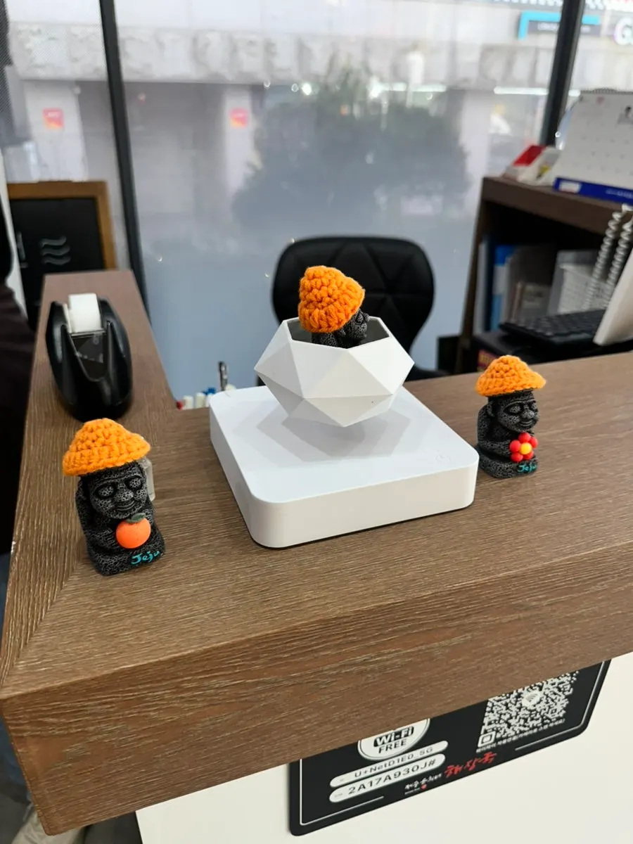 Self-service bar for extra side dishes