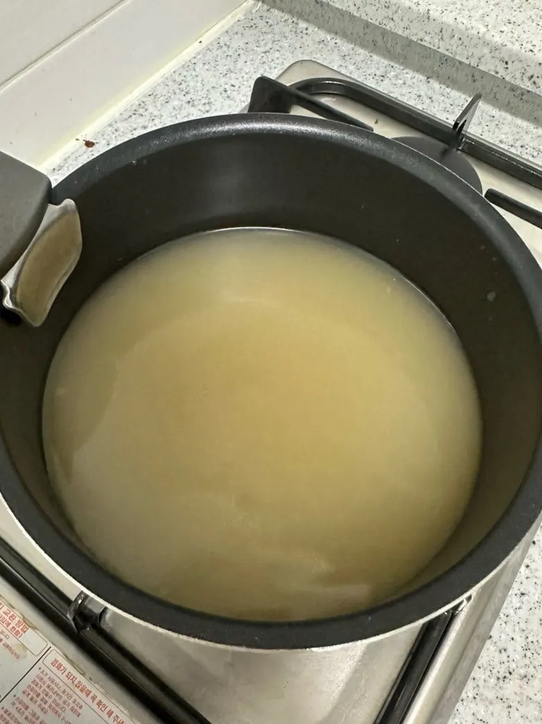 One-serving takeout hangover soup set
