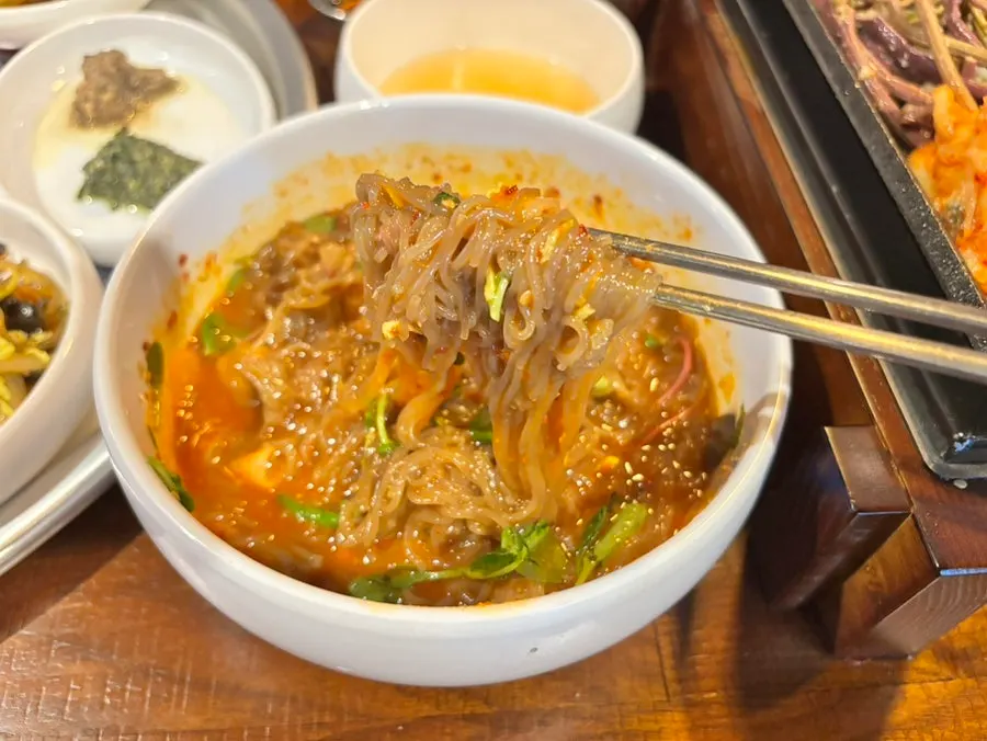 Bibim naengmyeon served with cold broth