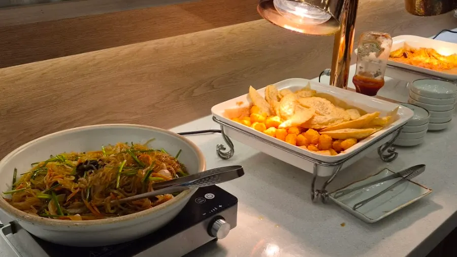 Fried potato and snacks corner at the self-serve bar