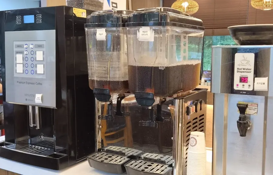 Drink corner with coffee, tea, and sungnyung