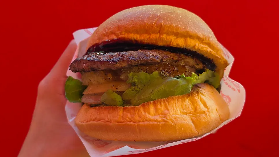 Cross-section of the Grilled Hawaii Burger