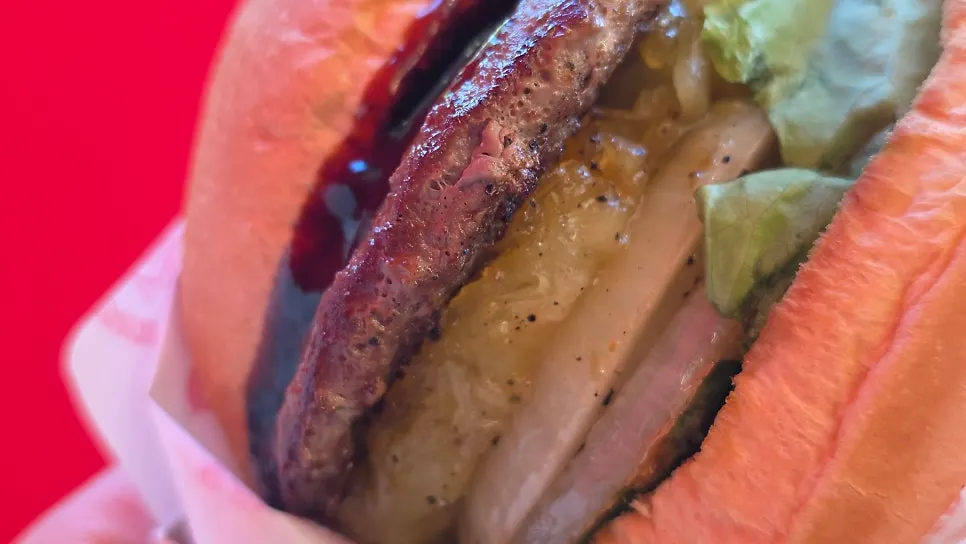 Hawaii burger with grilled pineapple