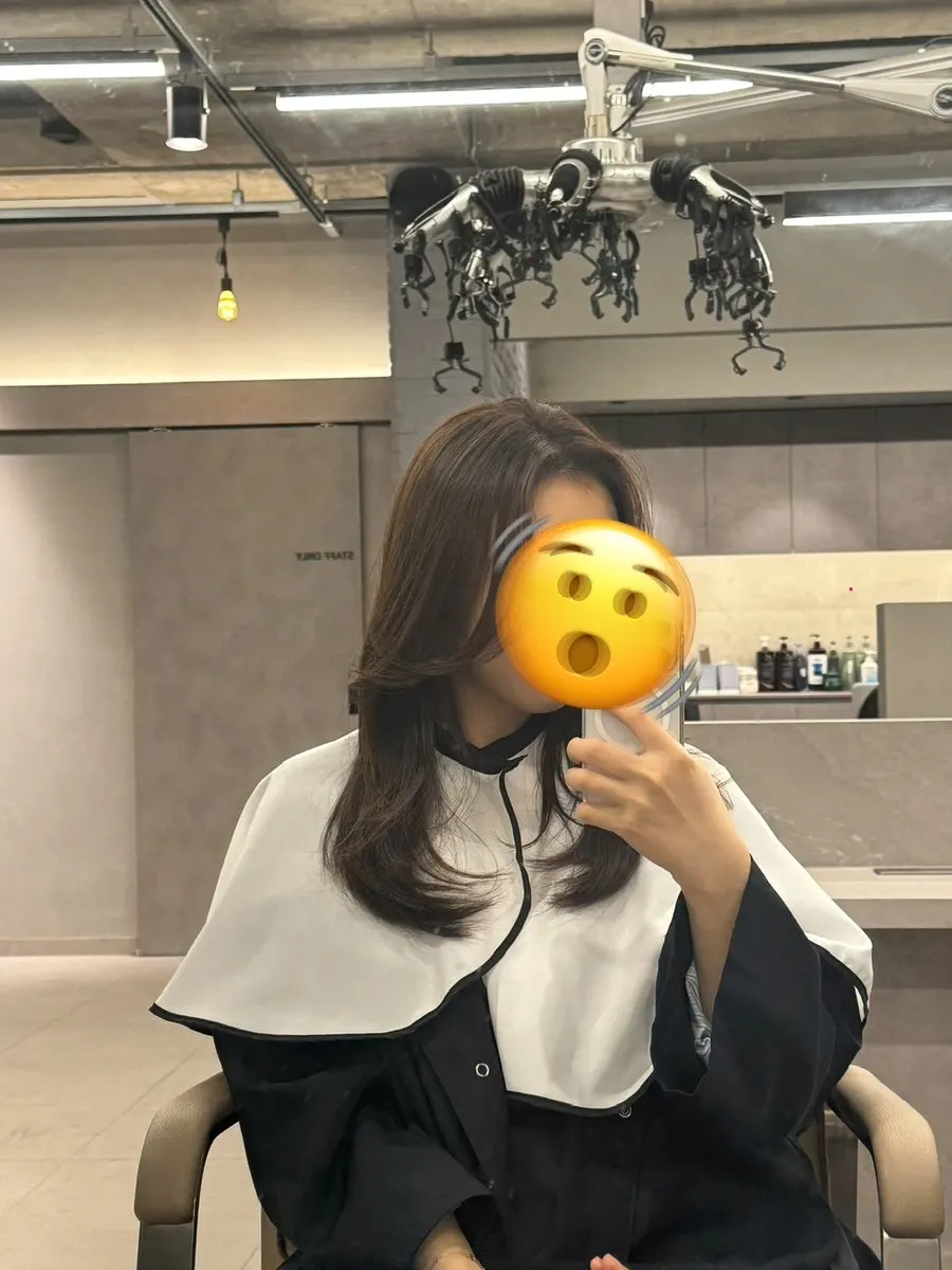 질감 처리된 레이어드 컷 완성 모습