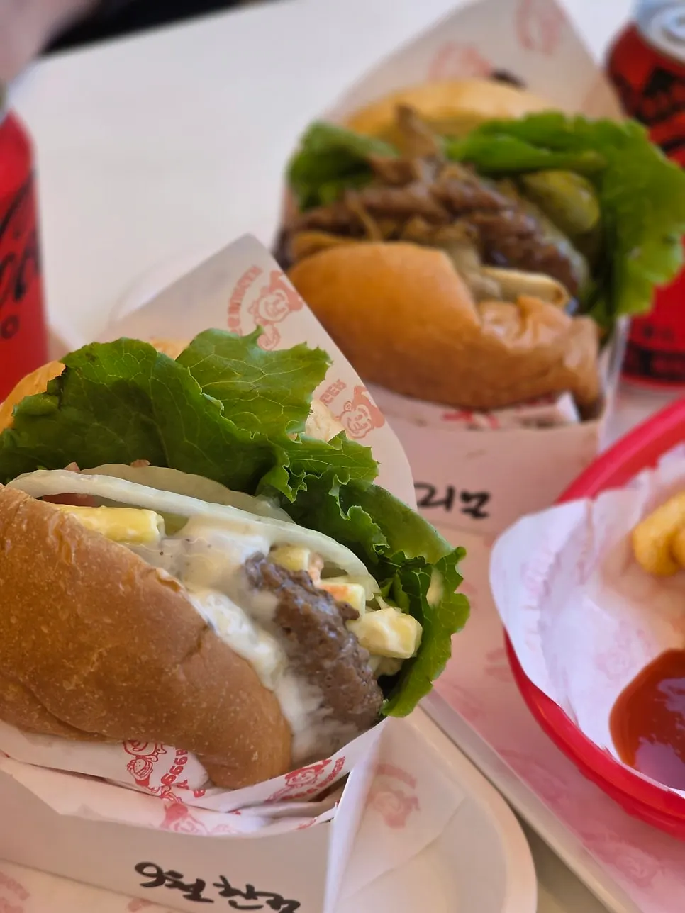 Visual of the September-only Macaroni Burger