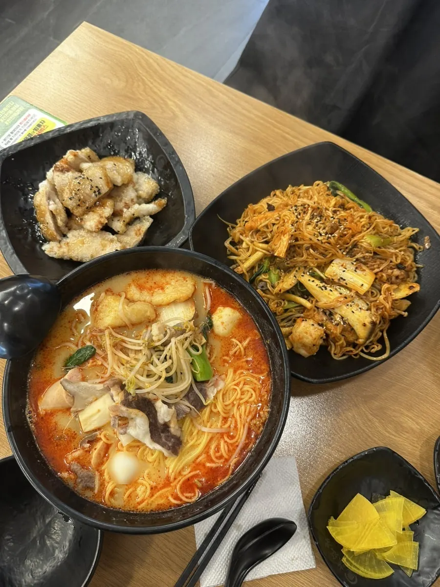 Malatang and mala xiang guo meal