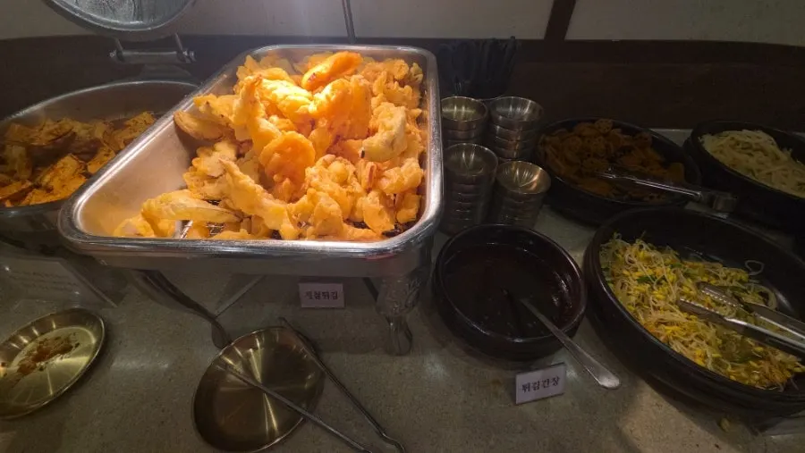 Vegetable fritters including sweet pumpkin and lotus root
