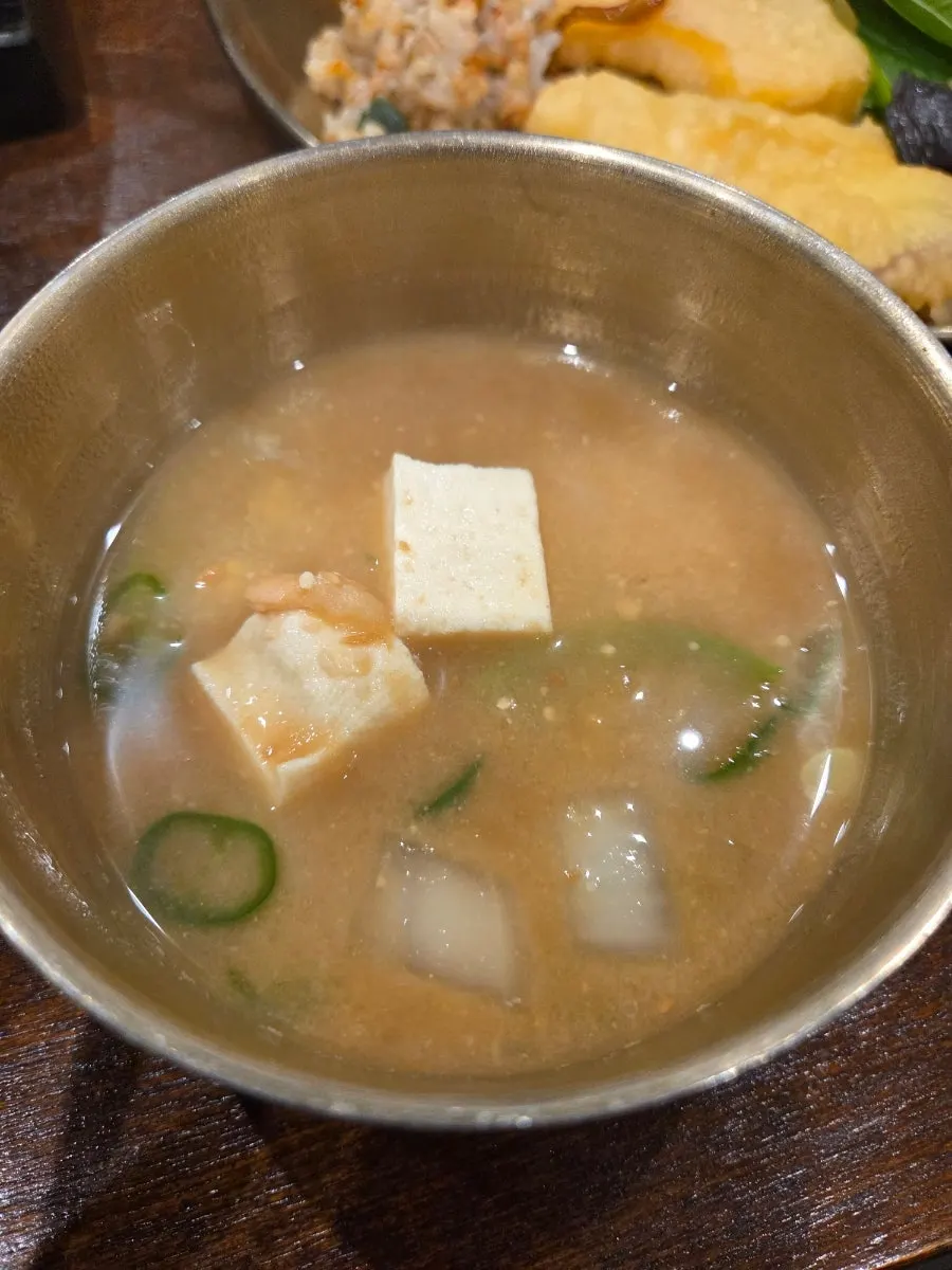 A bowl of doenjang jjigae tasting close to cheonggukjang