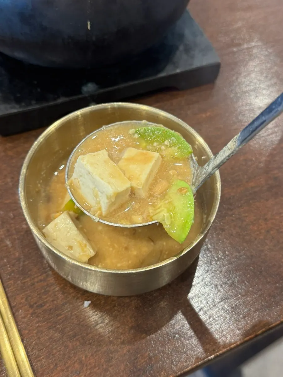 보리옥 본점 반찬 코너 세로 사진