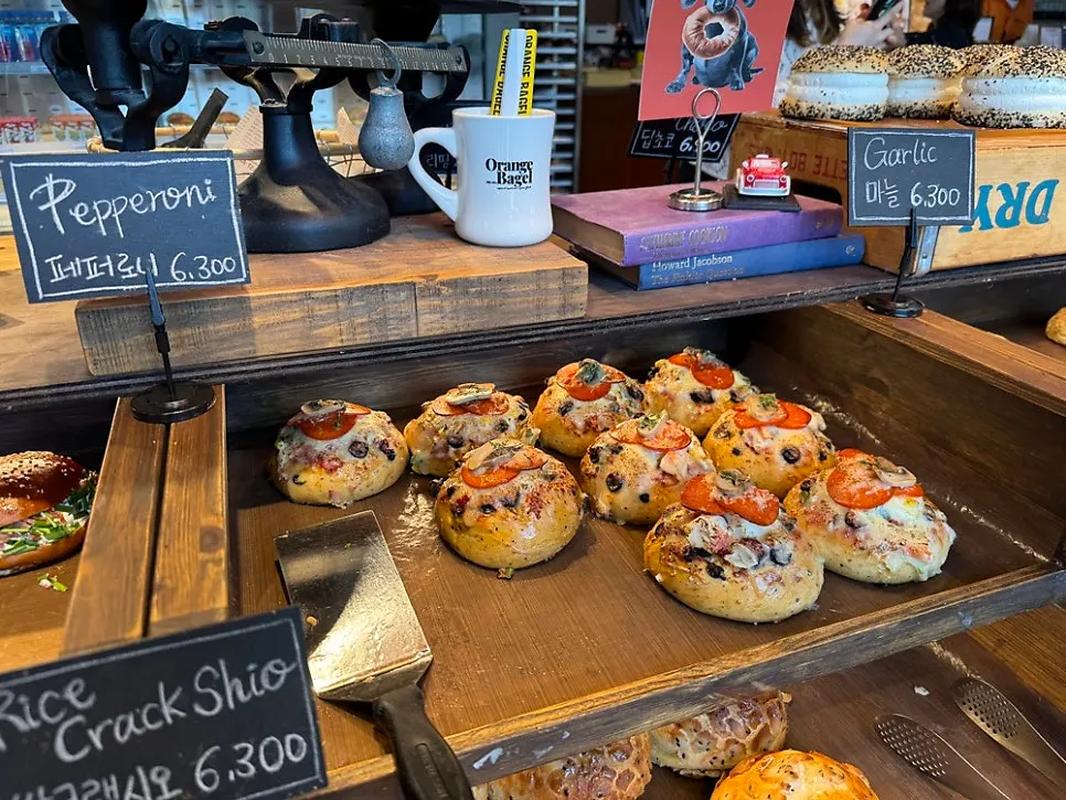 Garlic and pepperoni bagels on display