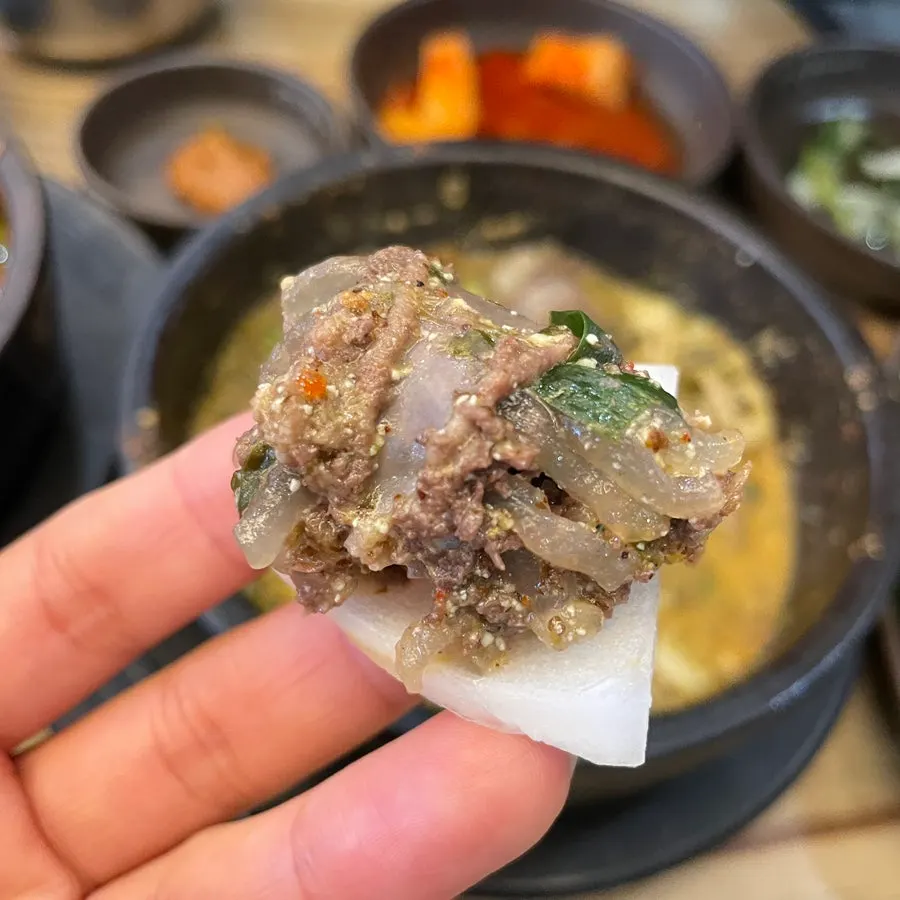 시래기가 듬뿍 든 시래기순대국 국물