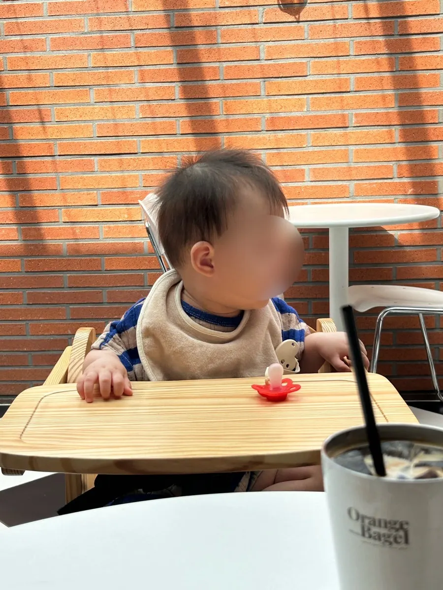 오렌지베이글 2층 원목 유아의자